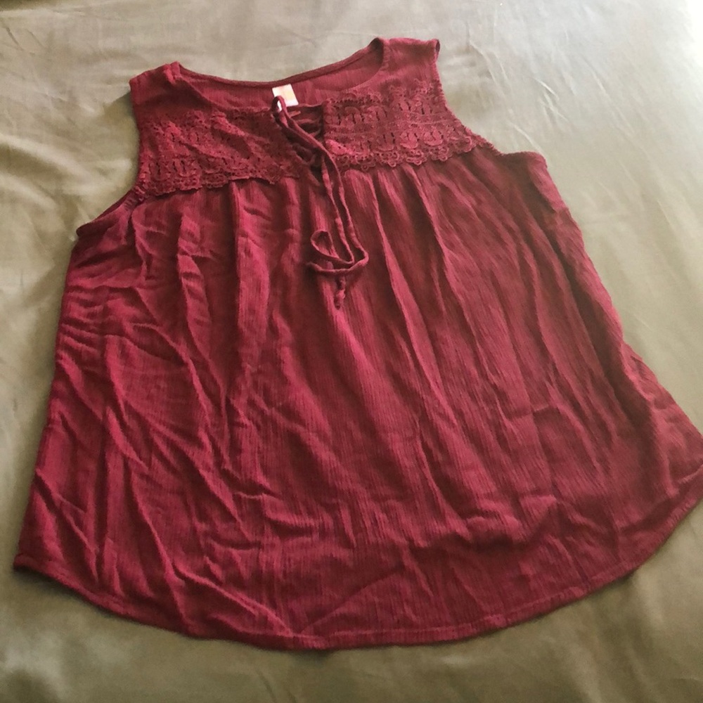 Casual plum blouse with lace over lay detail